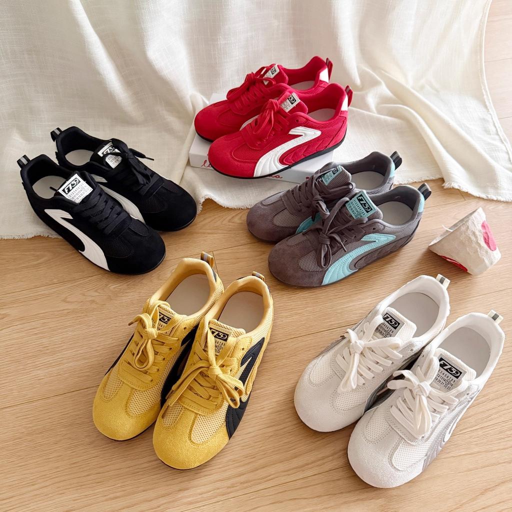 Thick-soled mesh breathable moral training shoes women's autumn 2025 new fashion versatile sports and leisure lace-up white shoes