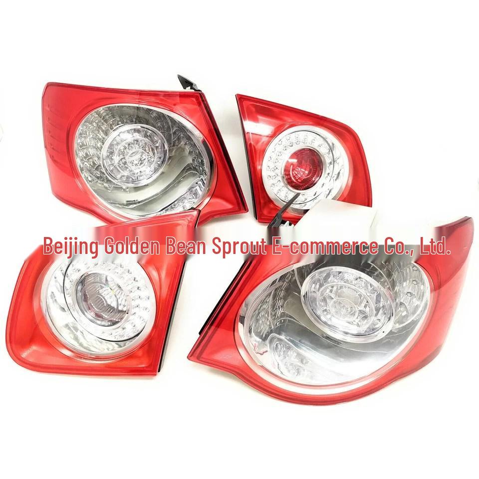 Volkswagen Jetta MK5 Outer Rear Taillight Brake Light (1KD945096/1KD945095)