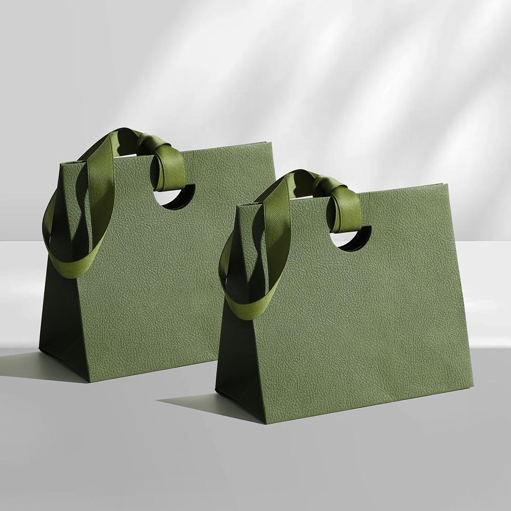 [5 Pieces Elegant Gift Bags] 5 Pieces Gift Bags - Premium Paper Tote Bags for Birthday Party Wedding Gift Wrapping.