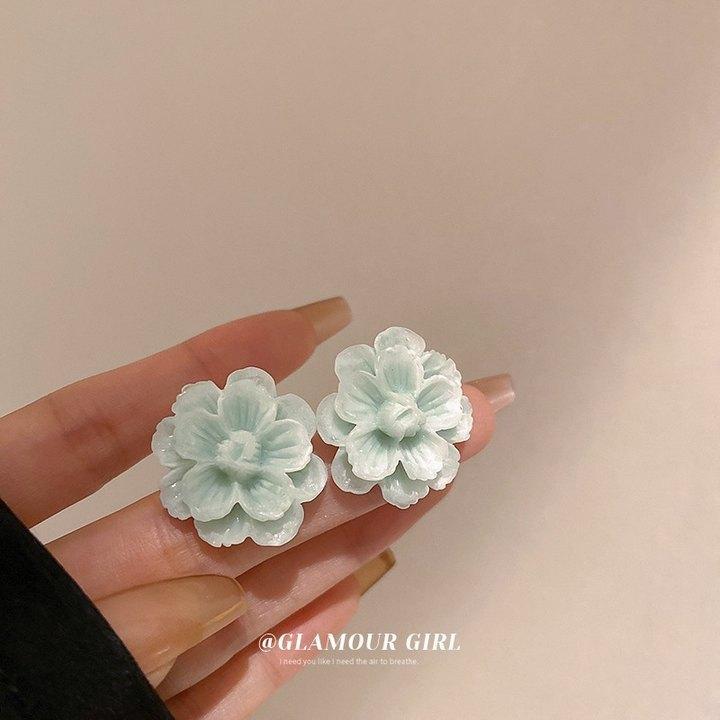 Geometric Alloy Stud Earrings For Women With Elegant Style For Daily Wear