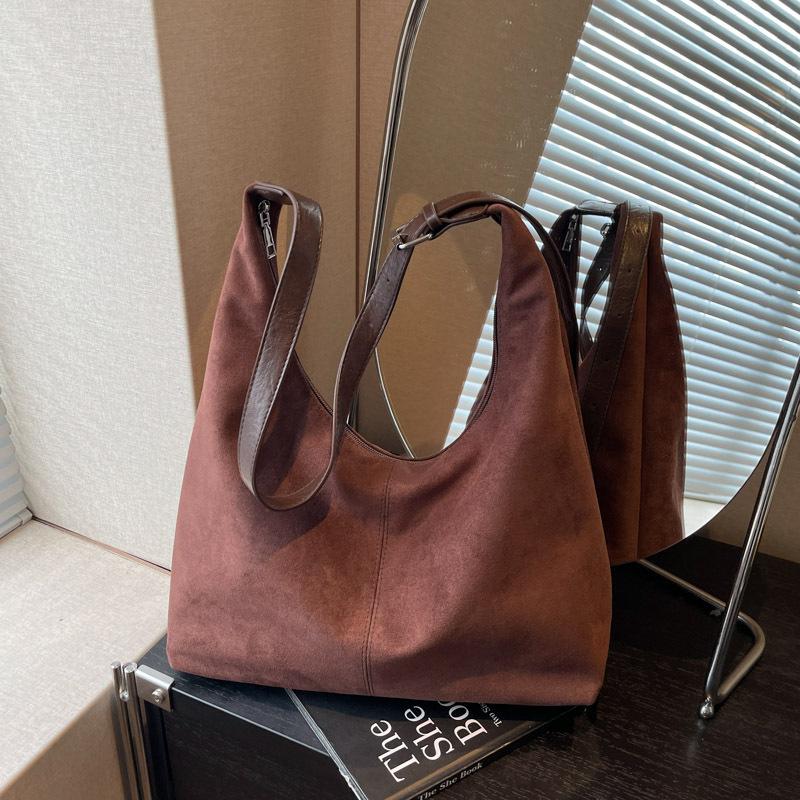 

Ретро мессенджер корейский кэжуал нишевый премиальный ретро ленивый стиль универсальная сумка-мессенджер через плечо для поездок на работу темно-коричневого