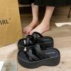 Xiaoxiangfeng Thick-soled Heightening Set of Toe Slippers for Women's Summer Wear Ins2025 New Internet Celebrity Super Fire Design Sandals