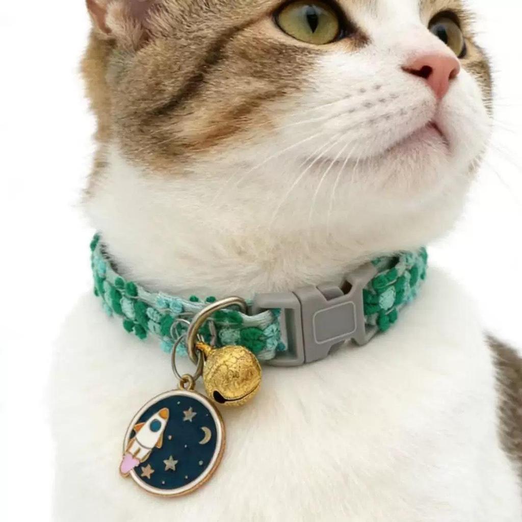 Adjustable Rainbow Lace Floral Collar with Bell for Small Dogs and Cats