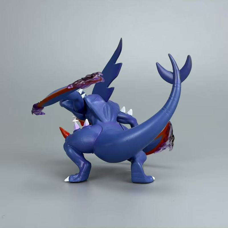 Bkm Pokemon Garchomp Gk Actionfigur 11cm Anime Sammlerstück Schreibtischdekoration Tischdekoration Entworfen Für Anime-Fans Geburtstagsgeschenk