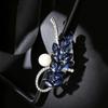 Elegantní křišťálová brož, Dámská móda vysoké třídy, Všestranná perlová brož, Elegantní a jednoduchá, Protiodleskový špendlík