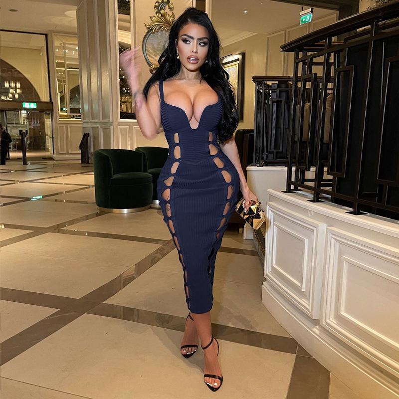 Dzianinowa sukienka maxi z wycięciem, damska elegancka, z głębokim dekoltem w szpic, wiązana na szyi, bez rękawów