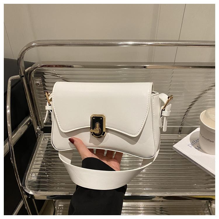 Fashion urban elegant retro casual women  solid color new lock single shoulder underarm small square bag