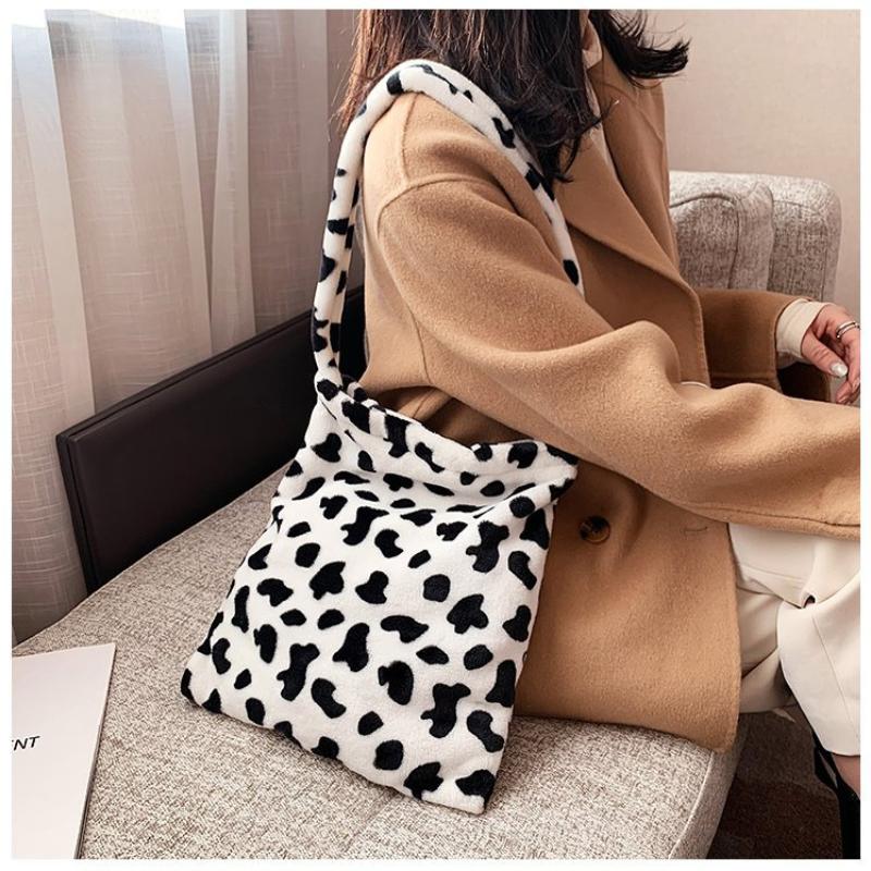 furry cow bolsa