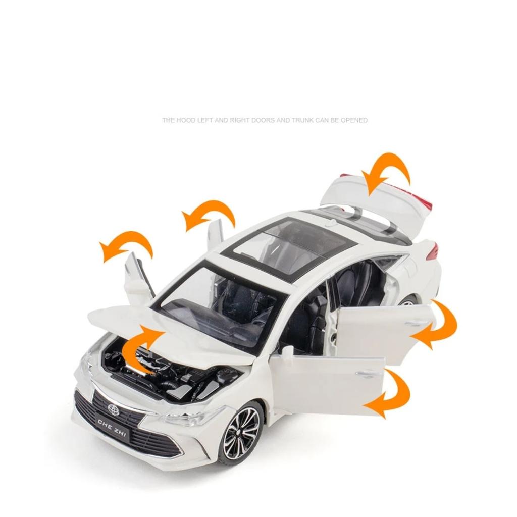 1/24 TOYOTA Avalon Toy Car for Children Diecast Metal Model Miniature Sound Light Doors Openable Collection Gift for Kids