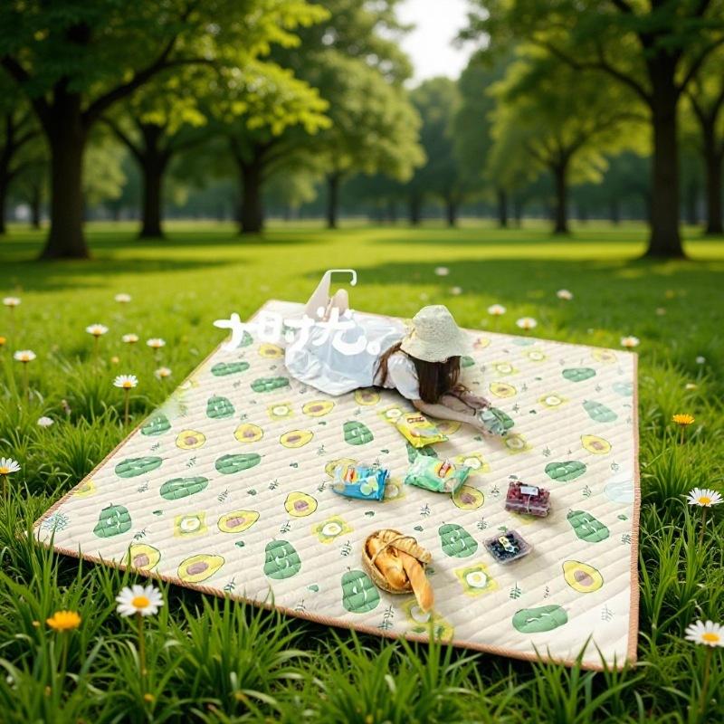 Aluminum film picnic mat moisture proof mat thickened outdoor floor mat picnic cloth spring outing mat camping mat tent mat