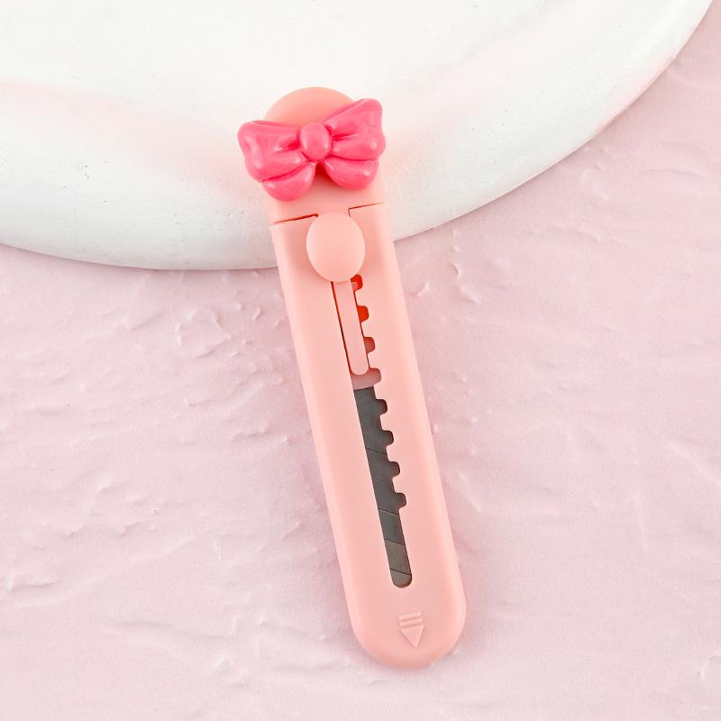 Cute Cartoon Modeling Mini Utility Knife Cinnamoroll Handbook Knife Stationery Handmade Knife Black Beauty Open Express Knife