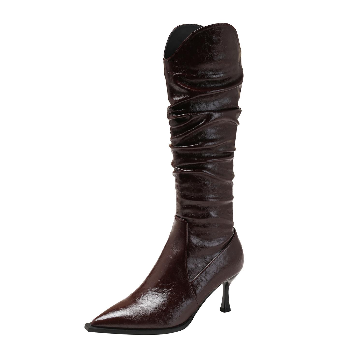 

Но ботфорты длинные, новые остроносые на тонком каблуке, высокоэластичные, с высоким голенищем, тонкие, мятые и присборенные ботинки осени и зимы 2025 года 39