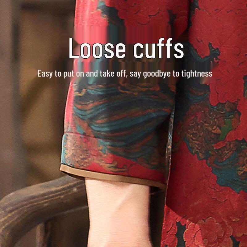 Women's Mid-Elderly Chinese Style 3/4 Sleeve Cardigan Shirt