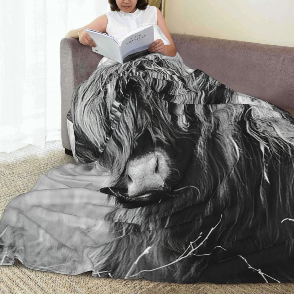 Young Highland Cow Blankets Fleece Sofa Throw Blanket Breathable for Couch Bedding Outdoor Throws Bedspread Quilt
