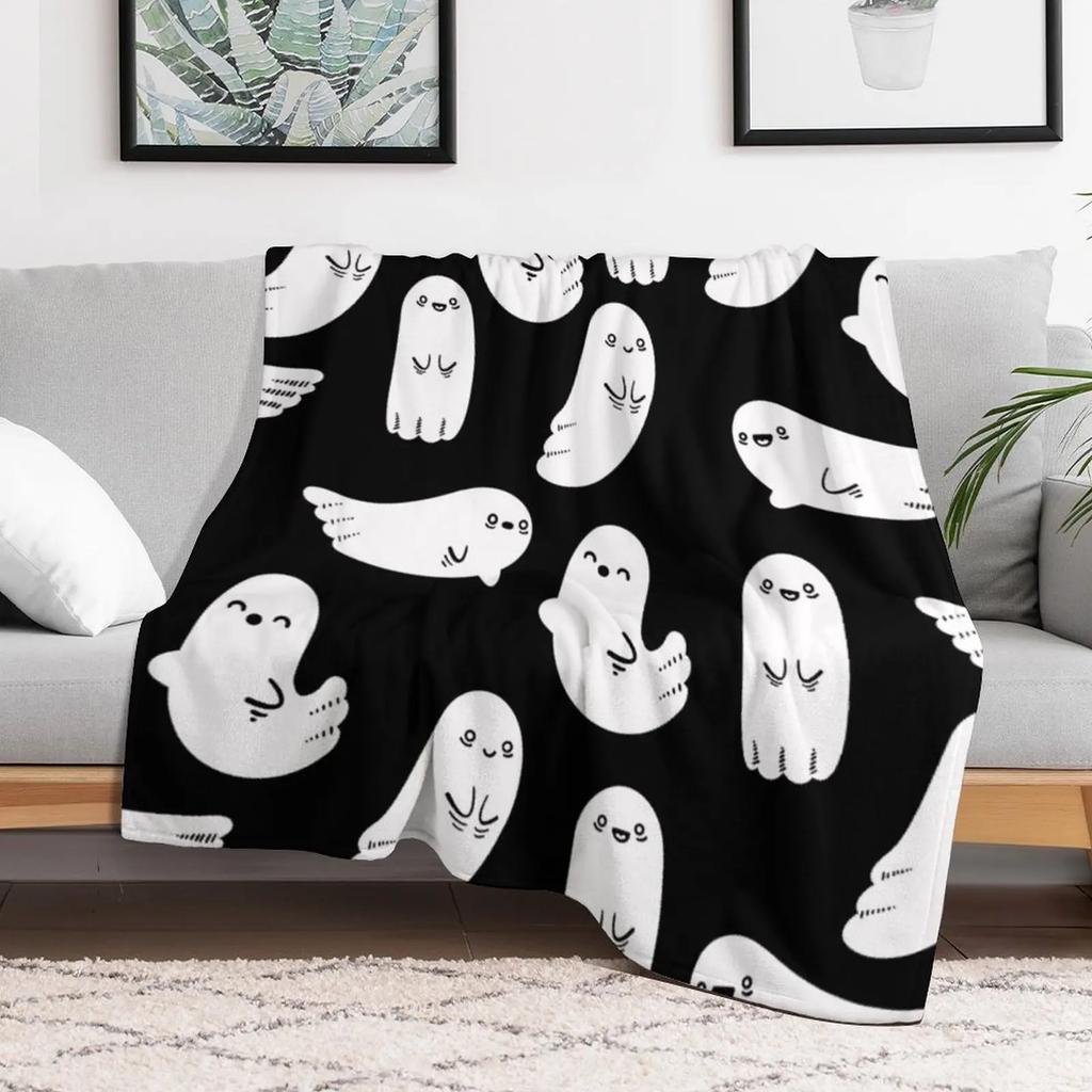 Cute and Spooky Black and White Ghosts Throw Blanket Plush Fuzzy Cozy Blanket for Couch Sofa