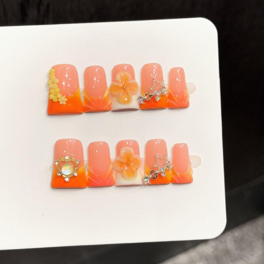 10Pcs Handmade 3D Flower Pearl Gradient Blush French Duckbill Press On Nails Set