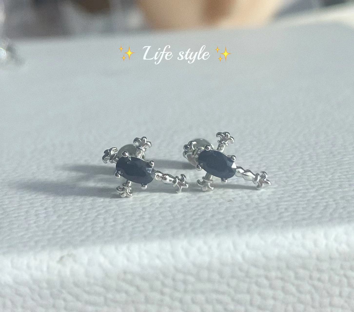 

Cross earrings, earbone nails, titanium steel ear holes, Japanese and Korean niche design чорний