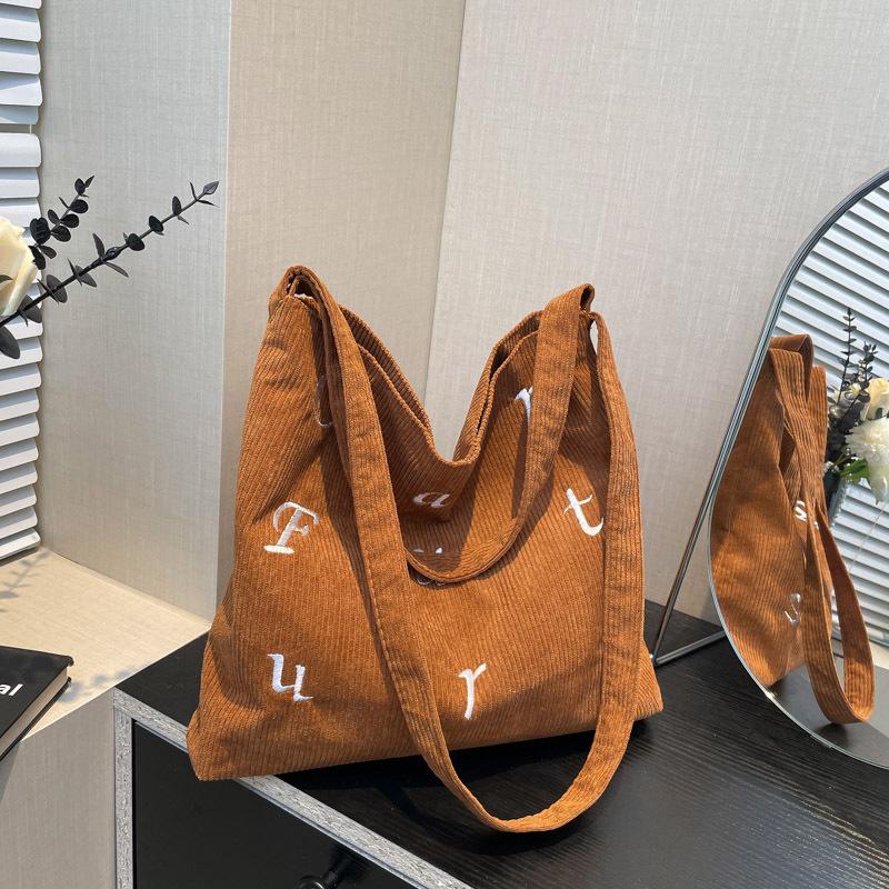 

2024 autumn new niche design large-capacity tote bag simple fashion shoulder bag simple casual messenger bag коричневий