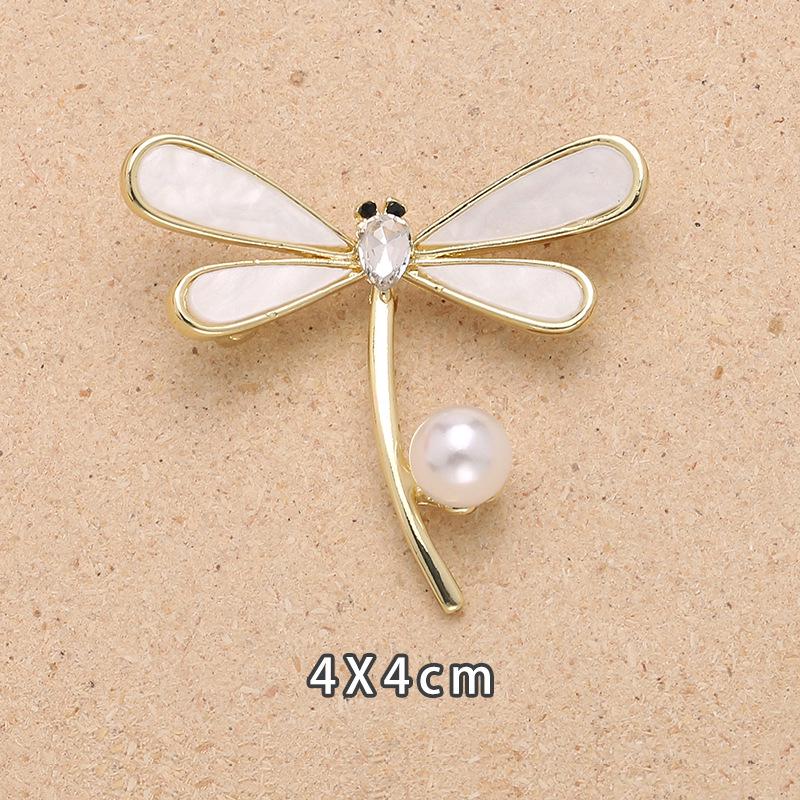 Elegante Broche de Borboleta de Pérola: Broche Versátil Anti-exposição para Vestuário Feminino da Moda