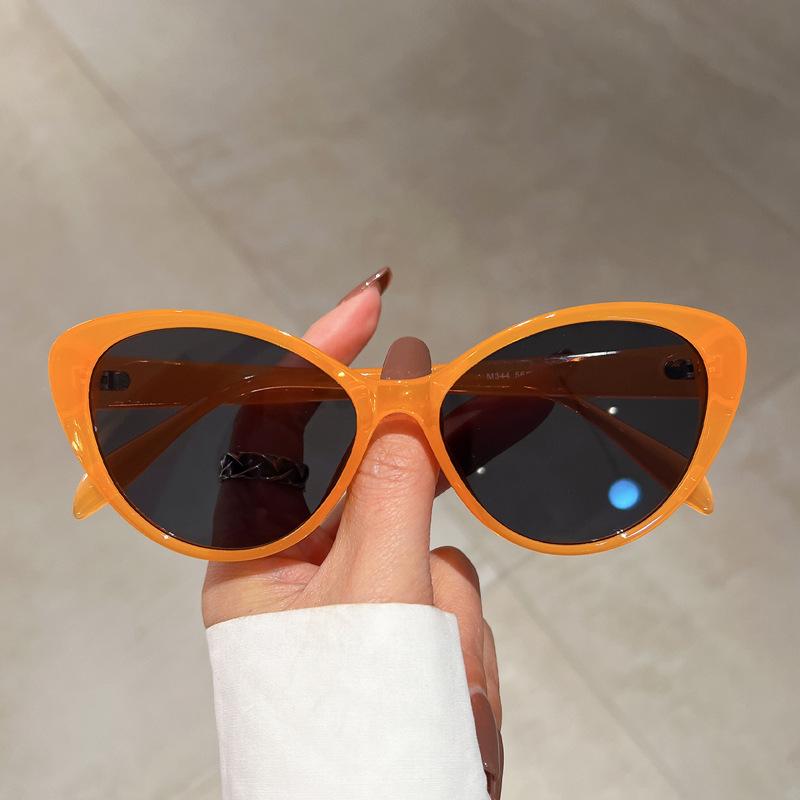 Vintage Oversized Cat Eye Sunglasses Women Fashion Trending Luxury Brand Designer Popular Sun Glasses Sexy Ladies Punk Shades Uv