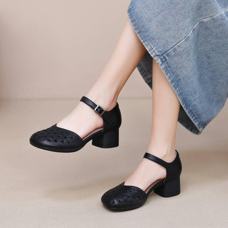 New summer light mouth sandals women's soft cowhide soft sole thick heel hollow design embroidered bag head middle heel sandals
