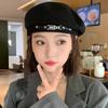 Metalowa klamra beret damski brytyjski retro casual kapelusz malarza niszowy eksponujący twarz mały kapelusz pączek trend
