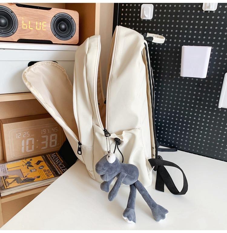 Einfarbiger Schulrucksack für Mittelschüler