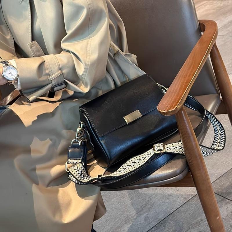 Horní vrstva hovězí kůže Vintage dámská taška Podpaží Dámská móda Crossbody kabelka Vysoce kvalitní textura z pravé kůže Taška přes rameno