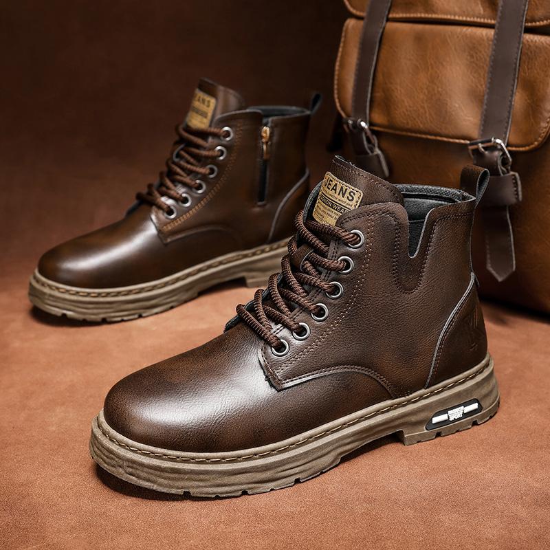 Luksuriøse menn ankelstøvler Retro britiske høye toppstøvler for menn mote skinnsko av høy kvalitet 2024 Nye utendørs menn motorsykkelstøvler