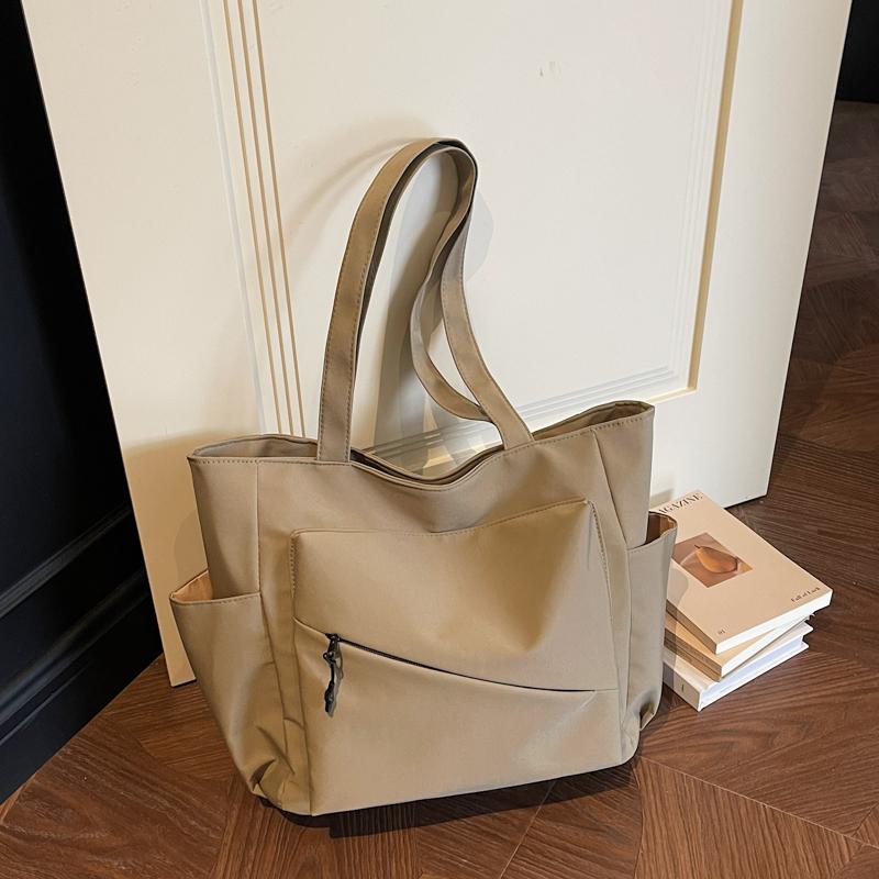 Large Capacity Tote Bag for Women Everyday Shoulder Bag with Multiple Pockets and Sleek Design