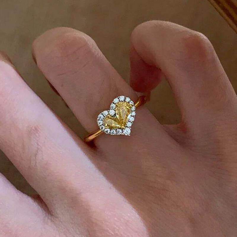 Light Luxury Heart-Shaped Zircon Rings for Women Girls Fashion Yellow Crystal Open Rings Engagement Wedding Jewelry Gifts