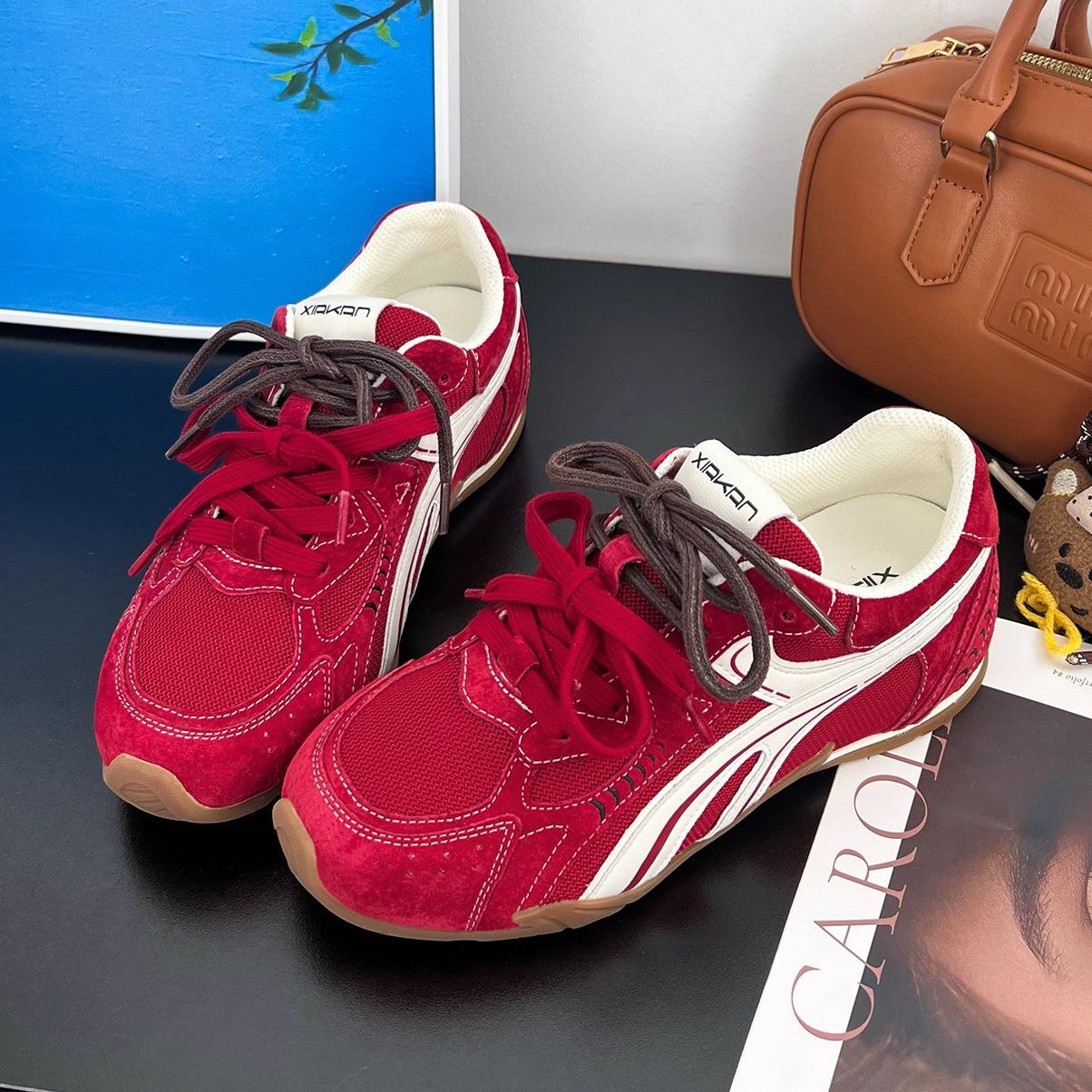 Версия, хранящаяся у себя, легкая и имеет внутреннее увеличение высоты на 5 см.. Женский 2025 новый весенне-осенний популярный модный универсальный джогг 35