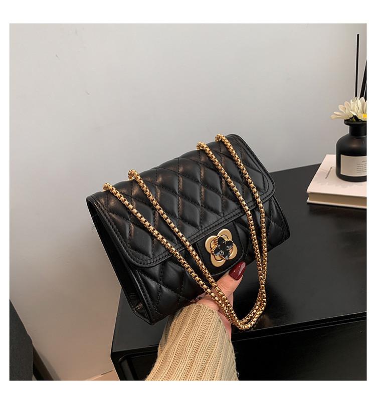 Trendy Urban Chic Small Pu Shoulder Bag With Chain Quilted Design For Women