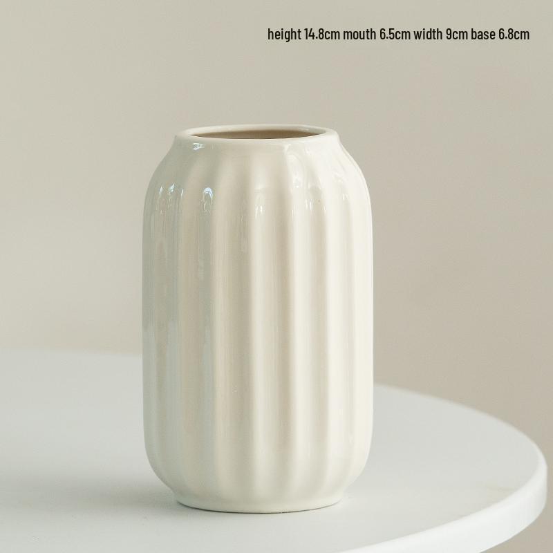Nordic White Ceramic Vase for Fresh or Dried Flowers – Creative Tabletop Decor for Living Room