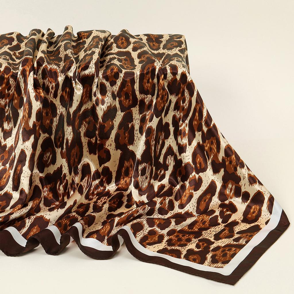 90*90cm Leopard Gedruckter Quadratischer Schal Damen Luxus Designer Schal Mode Punkt Stirnband Matt Satin Seide Haarband Taschentuch