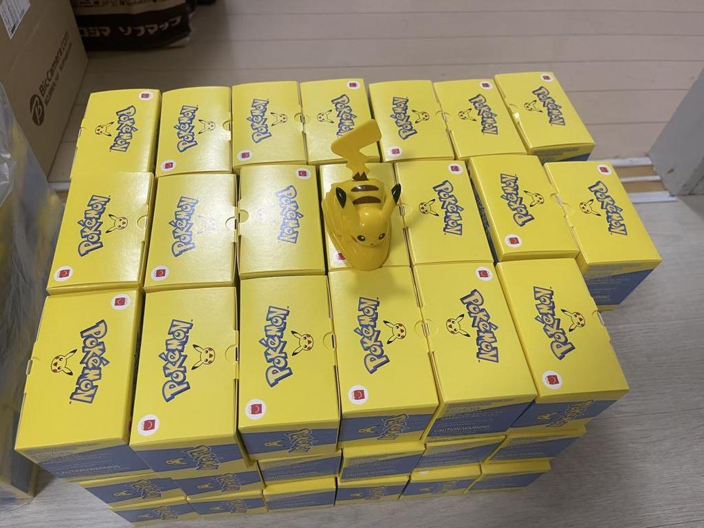 [USED] Many Pokemon Pikachu figures