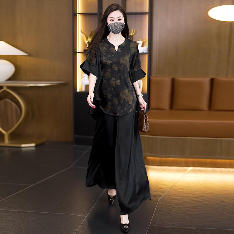 

2026 Summer Plus Size Women s Stylish Two-piece Set: Loose Casual Top & Wide-leg Pants 5XL чорний