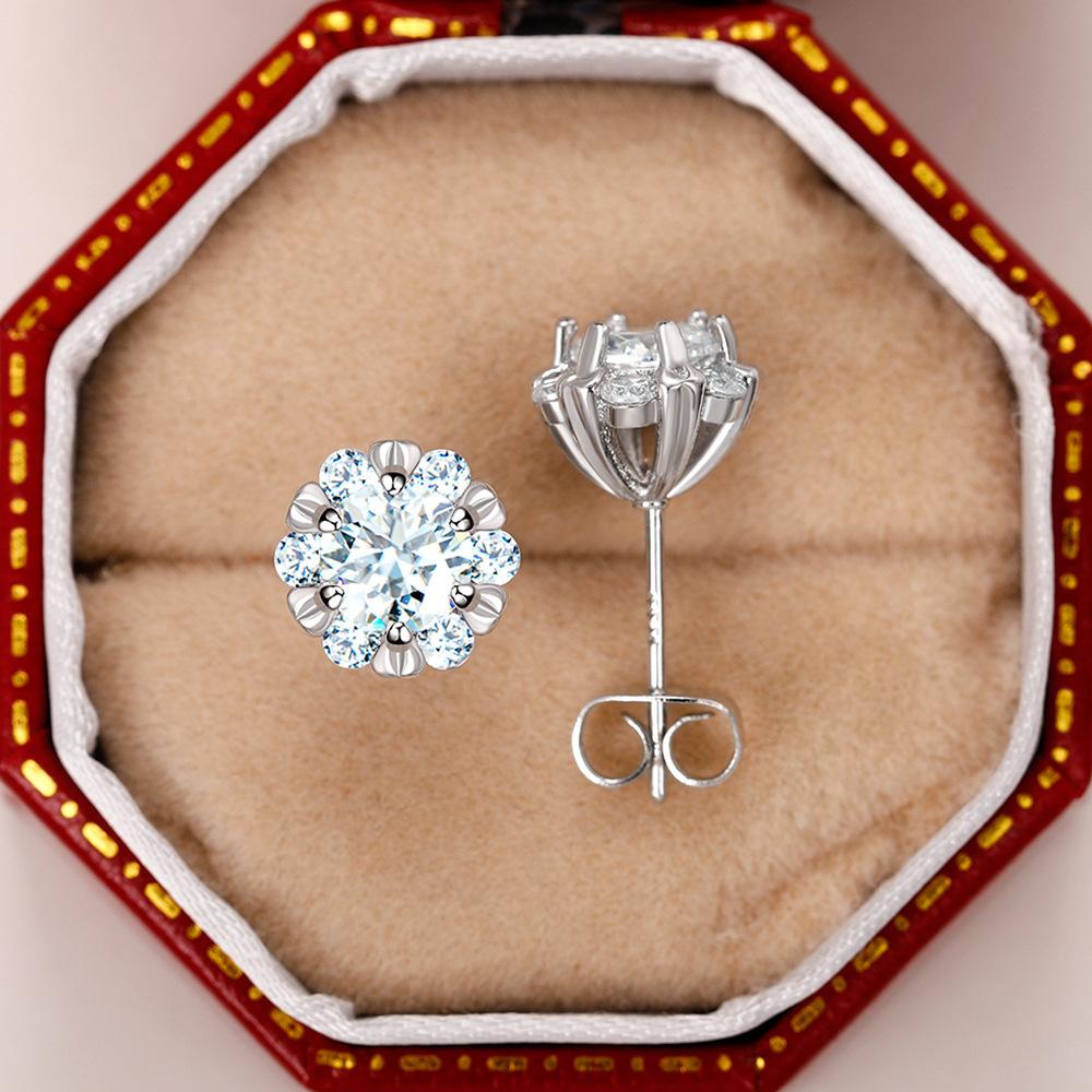 Classic Stud Earrings Series, Creative Crown Flower Zircon Stud Earrings For Women, Simple And Fashionable Small Earrings.