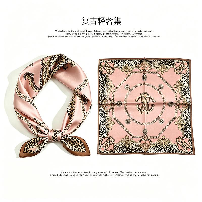 [111 mulberry silk] Korean version of classic cashew nut flower bag headscarf, small square scarf, shirt, suit, thin silk silk scarf