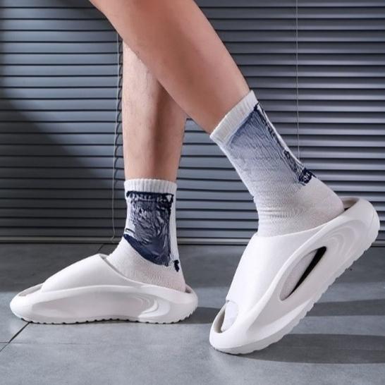 Summer Men's Fashion Sports Slippers Non-slip Deodorant Soft Bottom Men's Sandals
