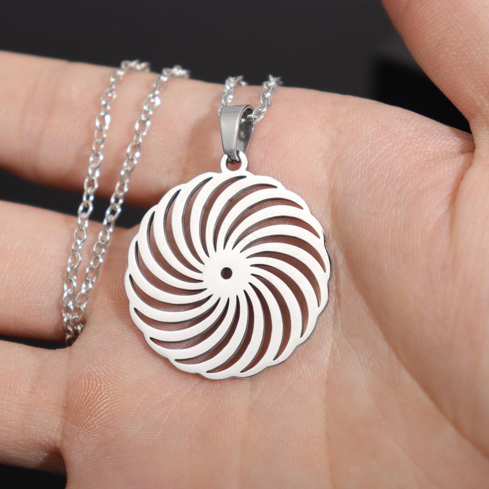 

Трендовый круглый спиральный кулон из нержавеющей стали с подвеской-шармом для мужчин, рождественский подарок, подарок на День святого Валентина, ювелирные аксессуары серебряный