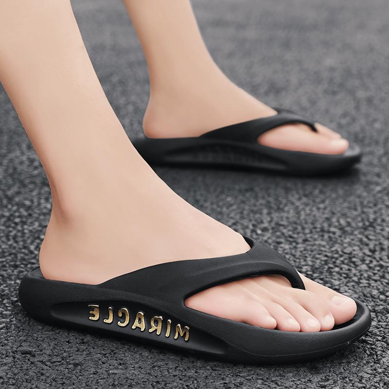 

Summer new couple clip drag 2025 summer teenagers wear breathable casual fashion stepping on shit feeling male drag tide 38