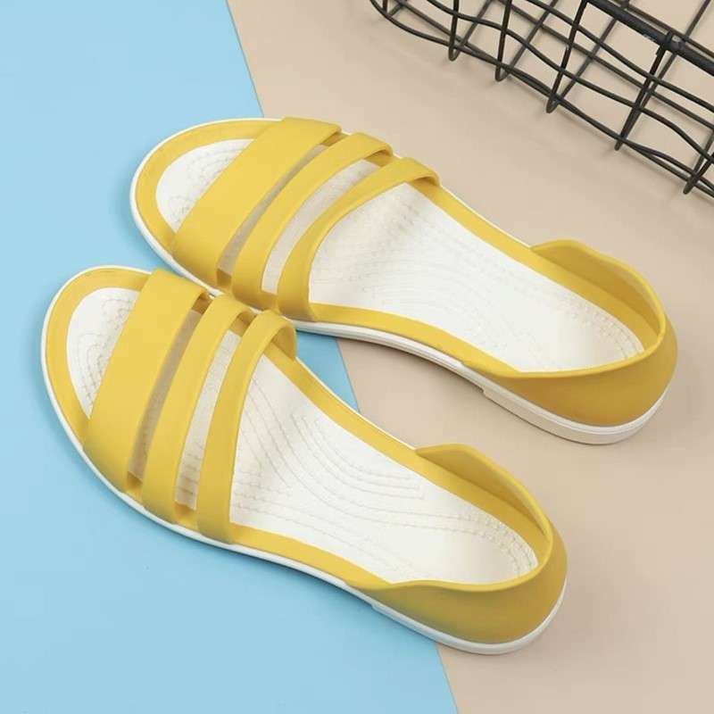 Flat-soled sandals versatile plastic wet water jelly shoes Korean version non-slip rain shoes waterproof female summer beach shoes fairy