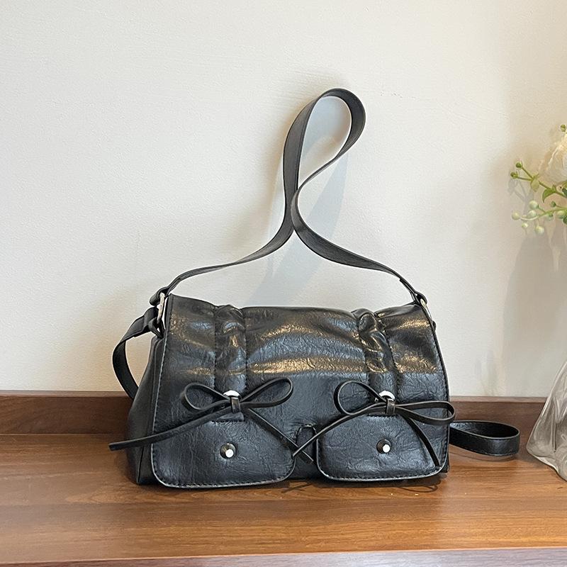 

Простая нишевая дизайнерская сумка женская летняя новая универсальная на одно плечо, кроссбоди, ручная, маленькая квадратная сумка чёрный