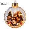 Weihnachtsbaumschmuck Story Ornament, 8 cm Kugel-Hängedekoration mit Mini-Feiertagsszene, Bruchfeste Kugeln im Inneren, Klarer Kunststoff-Weihnachtsanhänger