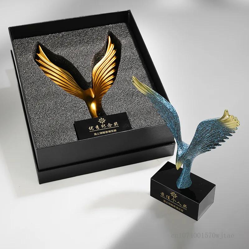 Customizable High-End Eagle Shaped Resin Trophy Ornaments, Creative Honents' Medal, Annual Meeting Award, Home Decor Crafts, 1Pc