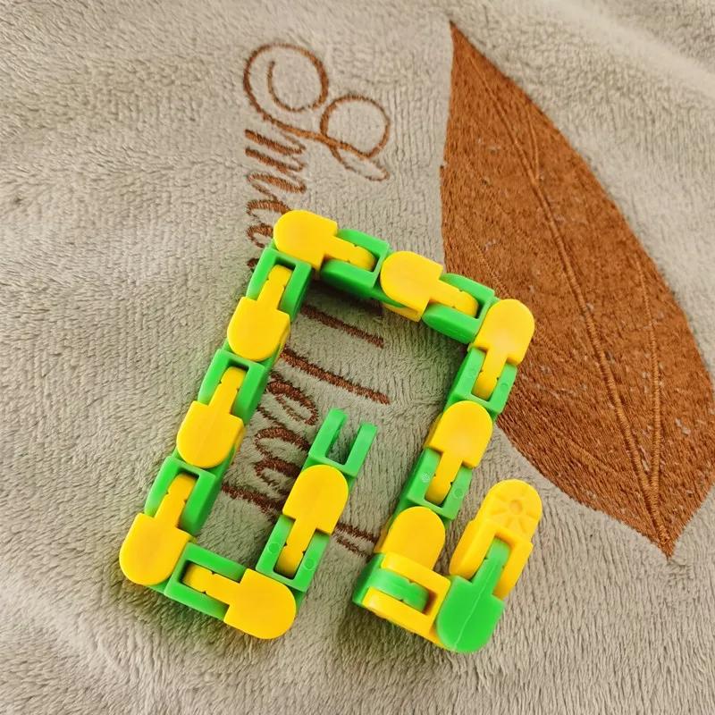 24 Abschnitte Warcky Tracks Faltbare Kettenbahn Gadgets Anti-Stress-Spielzeug Kinder Erwachsene Stressabbau Geschenk Zappelspielzeug Sensorisches Spielzeug
