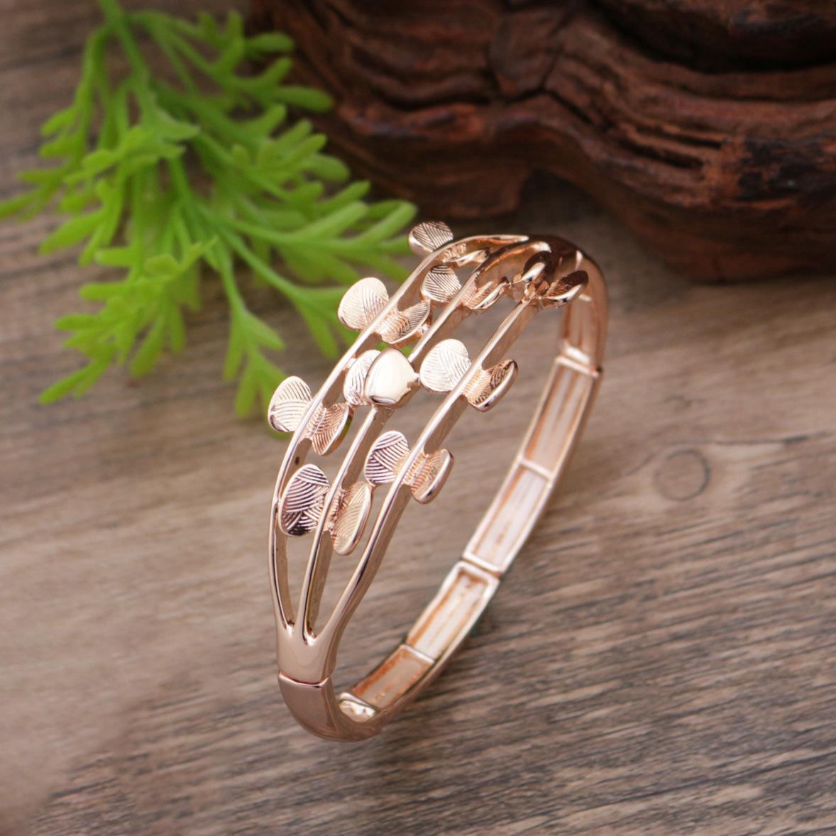 

Новый эмалированный геометрический эластичный браслет с лепестками, женский персонализированный универсальный эластичный браслет с цветком