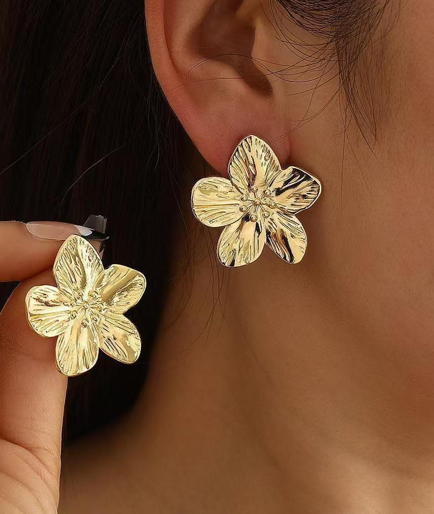 Trendy Brushed Petal Flower Stud Earrings - Versatile Geometric Fashion for Women
