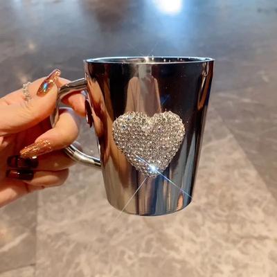 Hrnek na vodu ve tvaru srdce s diamanty, hrnek na kávu s kamínky, dvoustěnný hrnek z nerezové oceli 304, 300 ml, přenosný hrnek, cestovní termoska, mléko
